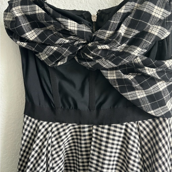 Gorgeous Dolce & Gabbana Corset Dress - Picture 2 of 6